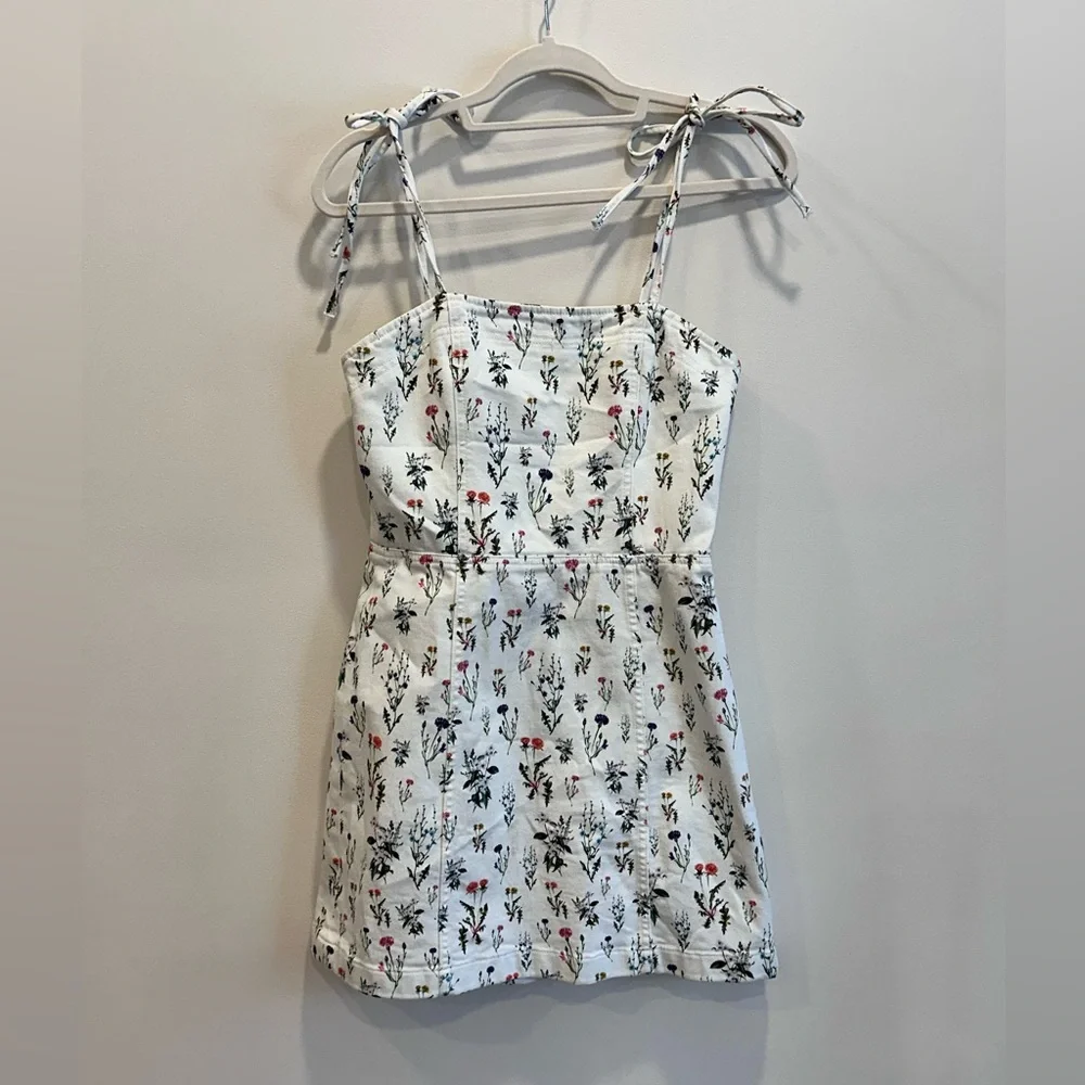 Alice + Olivia Jensen Floral Denim Spaghetti Strap Mini Dress Sz 4 - Picture 2 of 16
